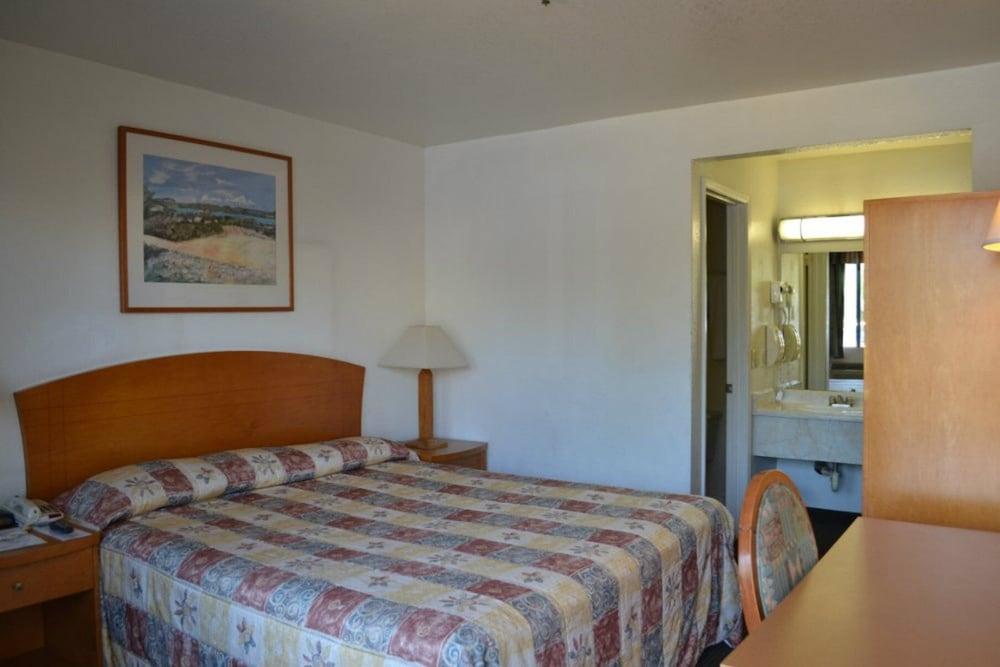 Fresno Inn Bagian luar foto